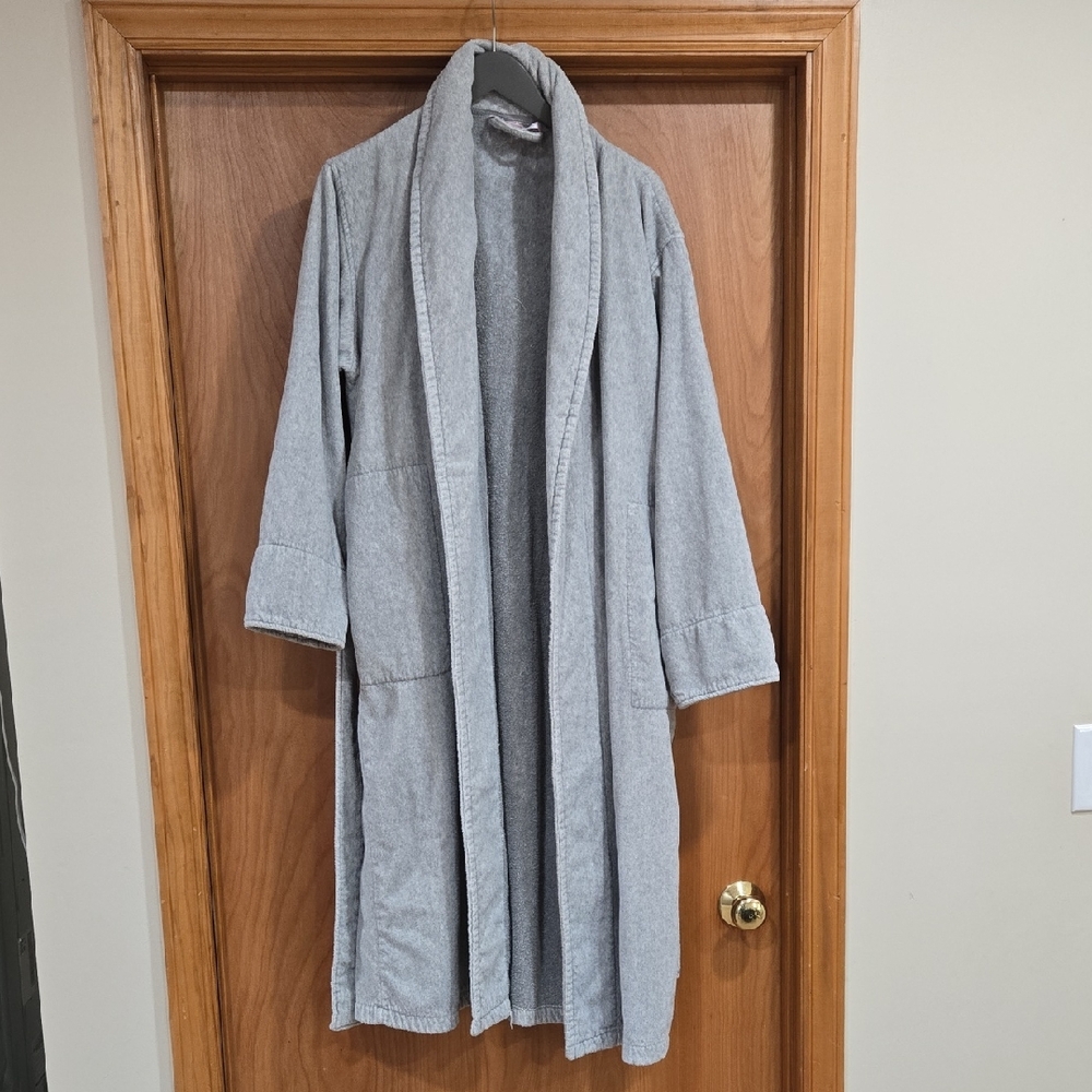 Victoria's Secret Soft Gray Robe